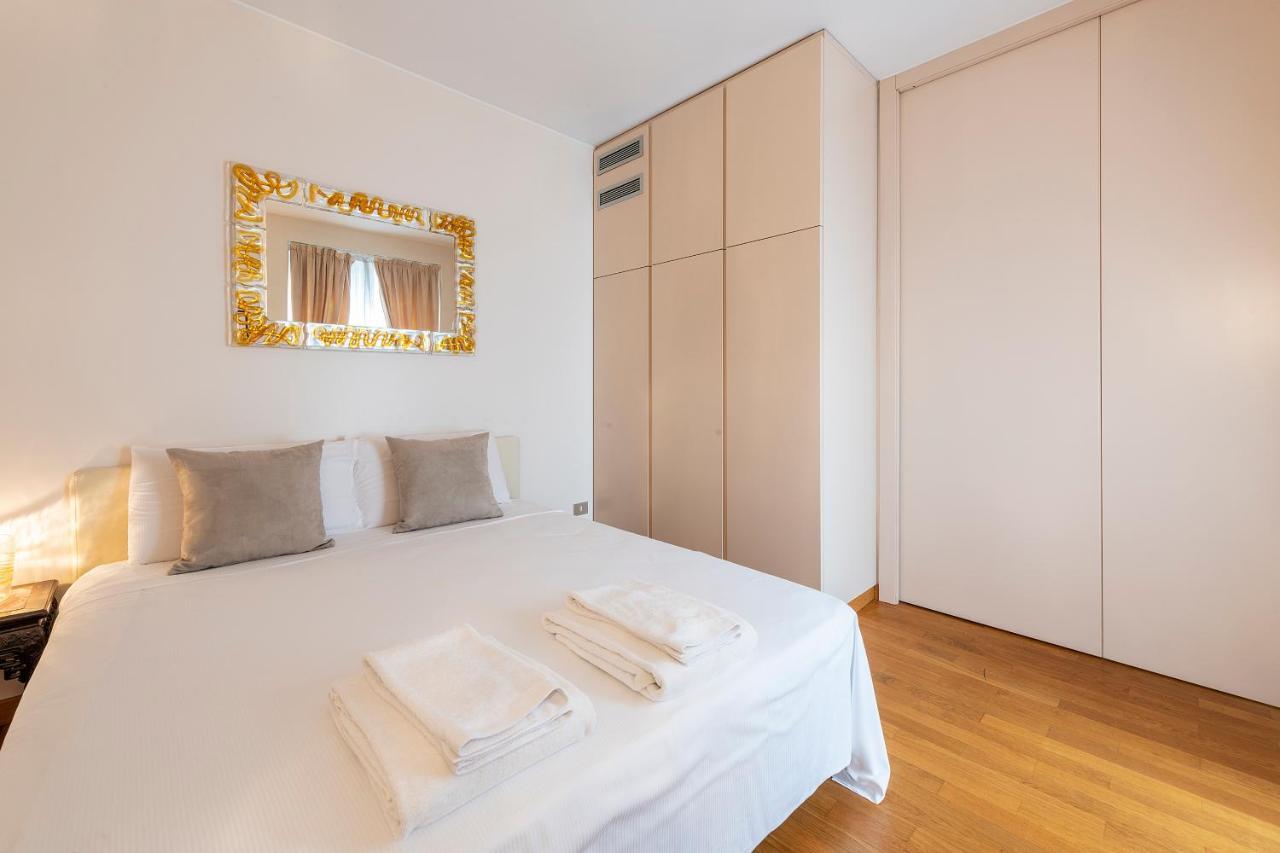 Milan Royal Suites - Centro Duomo Kültér fotó