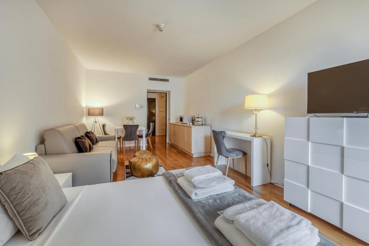 Milan Royal Suites - Centro Duomo Kültér fotó