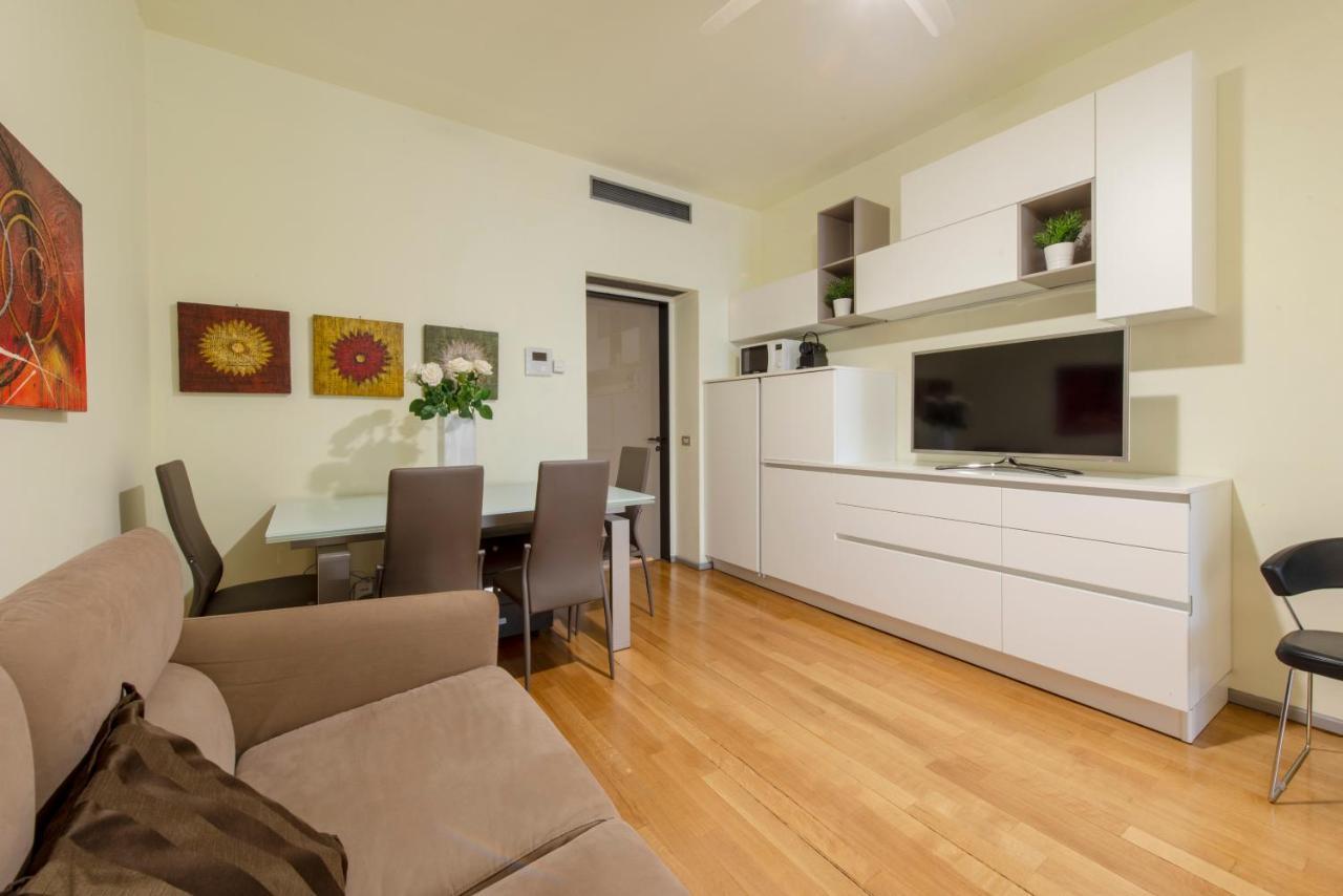 Milan Royal Suites - Centro Duomo Kültér fotó