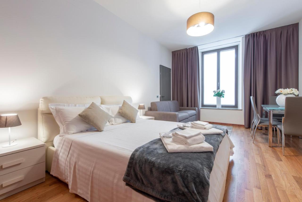 Milan Royal Suites - Centro Duomo Kültér fotó