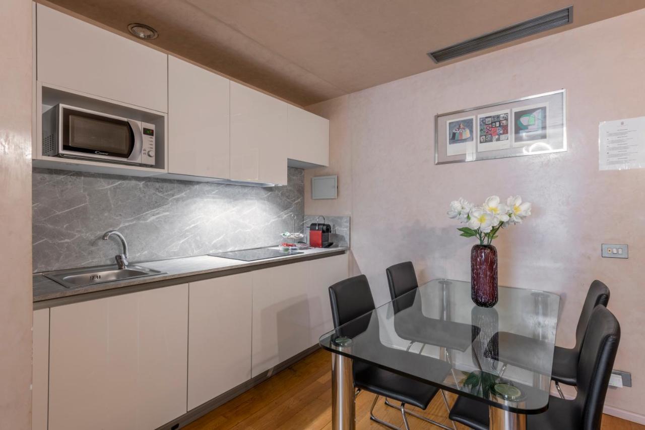 Milan Royal Suites - Centro Duomo Kültér fotó