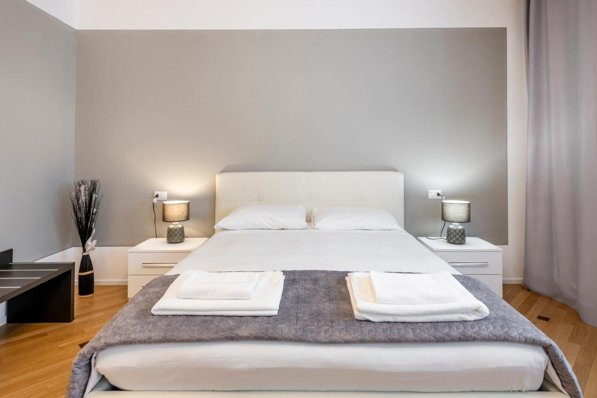 Milan Royal Suites - Centro Duomo Kültér fotó