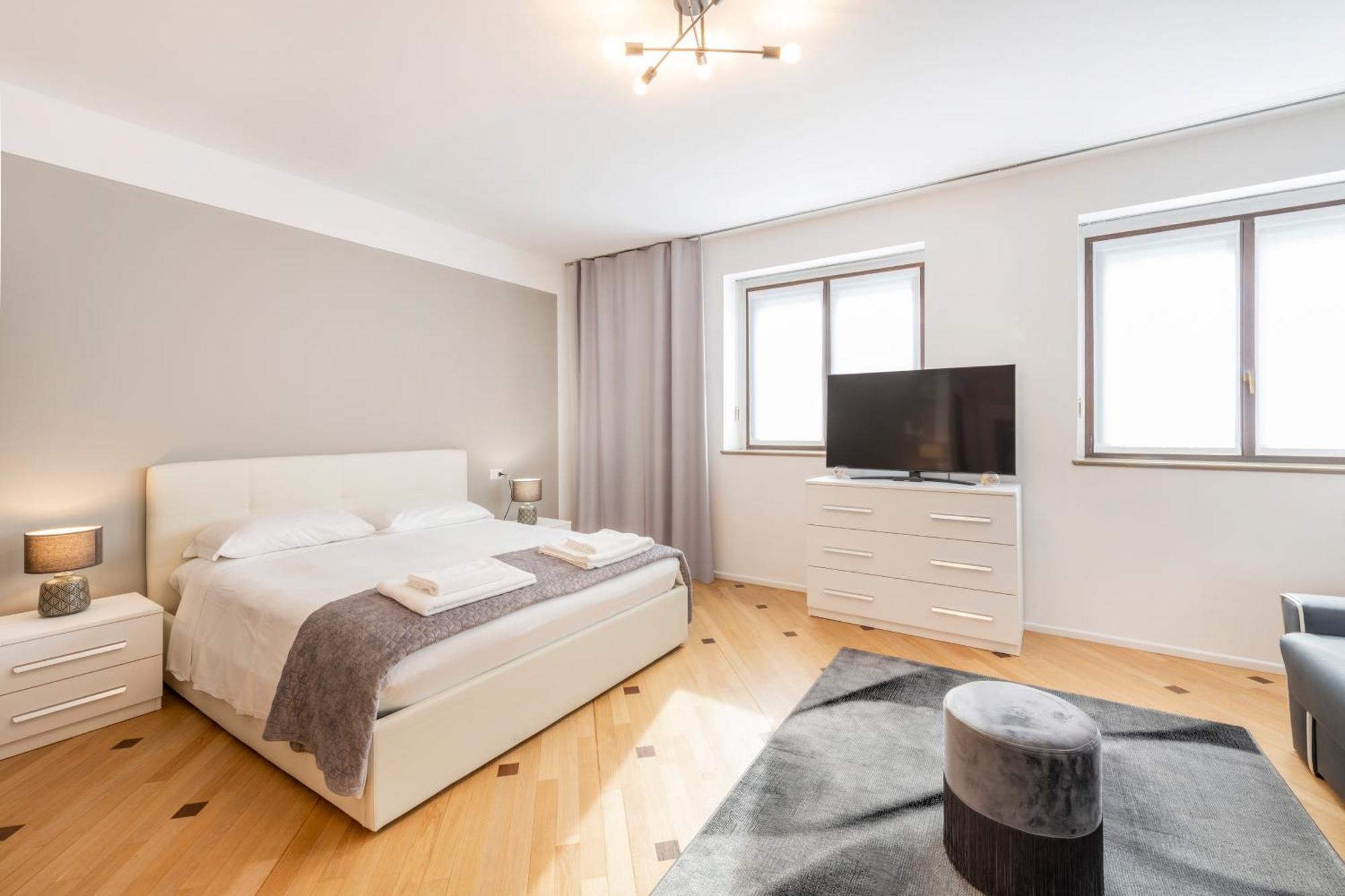 Milan Royal Suites - Centro Duomo Kültér fotó