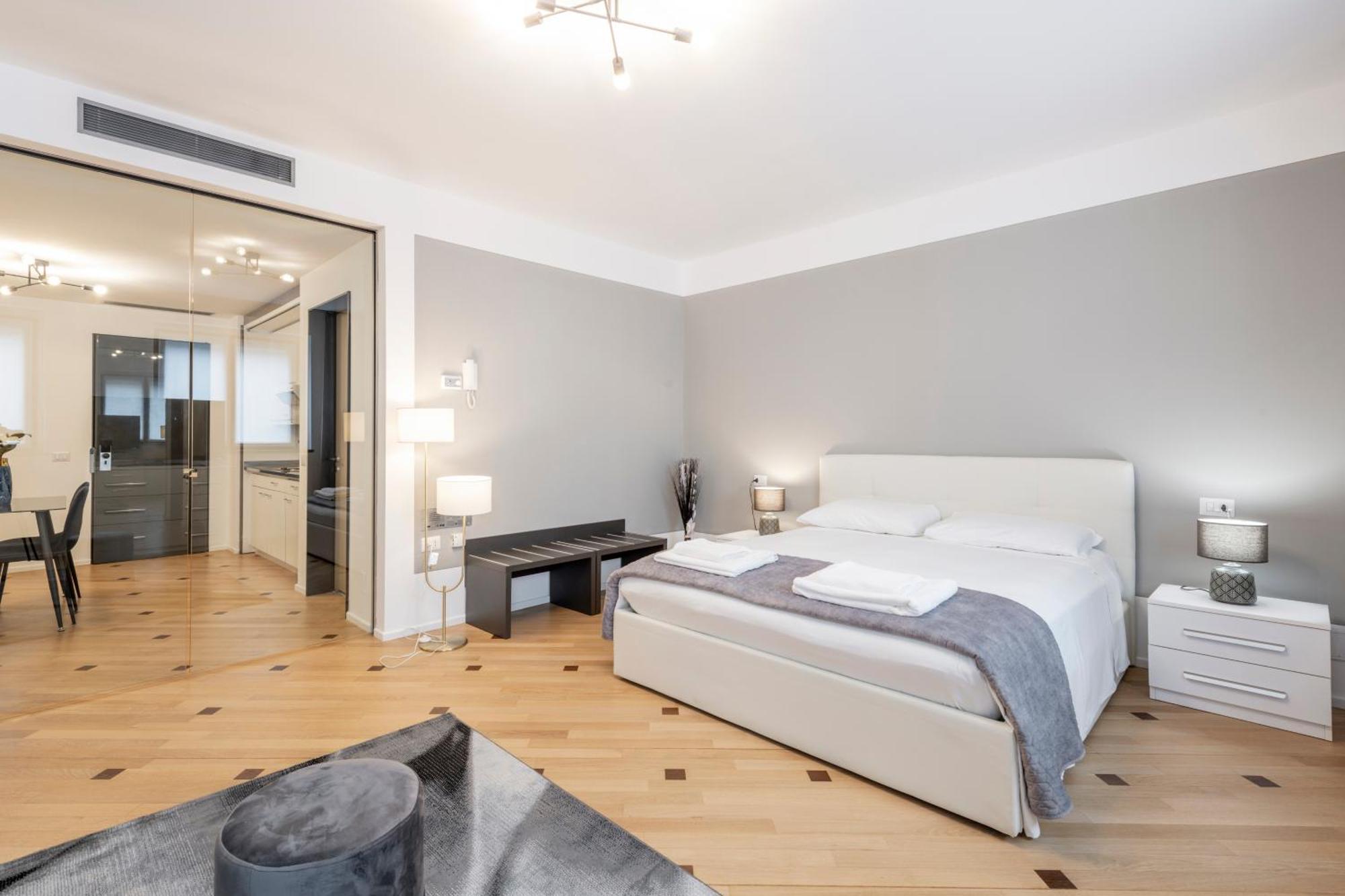 Milan Royal Suites - Centro Duomo Kültér fotó