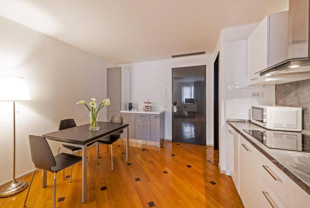 Milan Royal Suites - Centro Duomo Kültér fotó