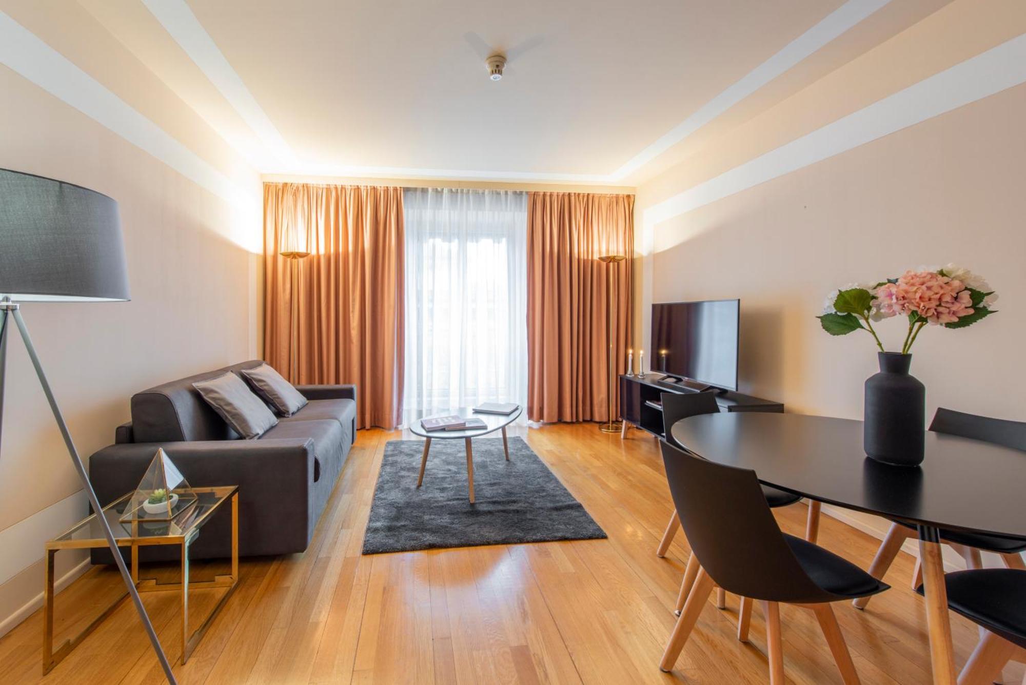 Milan Royal Suites - Centro Duomo Kültér fotó